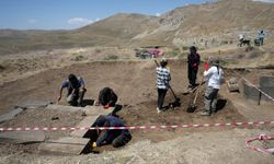 Bitlis'te Urartu kalesinde yeni buluntular bulundu