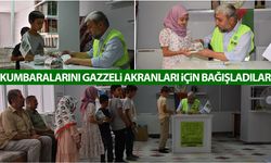 Van’da çocuklar kumbaralarını Gazzeli akranları için bağışladı