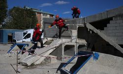 Van depreminin 13. yılında AFAD'dan tatbikat