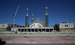 Van'daki "Tıbbiye Cami ve Külliyesi" destek bekliyor