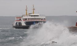 Çanakkale Boğazında bazı seferler iptal edildi