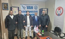 HÜDA PAR Van İl Başkanlığı'ndan engelli derneklerine ziyaret