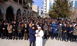 Van’da Muhammed Dayf ve şehit komutanlar için giyabi cenaze namazı kılındı