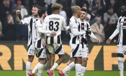 Beşiktaş, Trabzonspor'u iki golle geçti