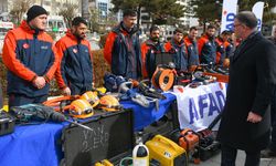 Van’da 6 Şubat depremi anma etkinlikleri düzenlendi