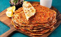 Evde lahmacun nasıl yapılır?