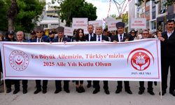 Van’da aile yürüyüşü düzenlendi