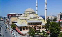 Van Valisi açıkladı: Hazreti Ömer Camii yıkılıyor!