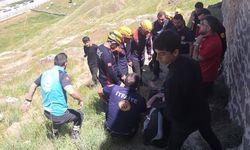 Van Kalesi’nde mahsur kalan vatandaş kurtarıldı