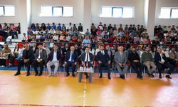 Muradiye’de okullar arası bilgi yarışmasının kazananı belli oldu
