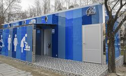 Van’da parklardaki WC’lerin kapısına kilit mi vuruldu?