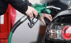 Benzin ve motorine zam: Fiyatlar rekor seviyeye yükseldi