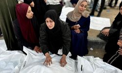 İşgalciler sığınakları hedef aldı: 74 şehit