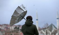 Van’da bugün hava nasıl olacak? Kuvvetli rüzgar uyarısı!