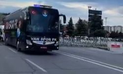 Vansporlu Oyuncular Stada Geldi! Final İçin Geri Sayım Başladı