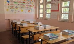 Van’da ücretsiz ders kitapları okullara ulaştırıldı