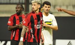 Vanspor'da Erdi Dikmen savunmada güven verdi