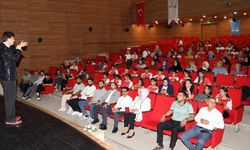 Van’da Meddah gösterisi düzenledi
