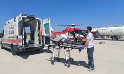 Bahçesaray’daki hasta helikopter ambulans ile Van’a sevk edildi