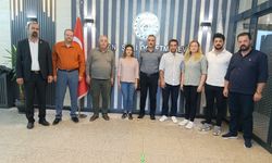 Van'da öğretmenlerin bıçaklı saldırıya uğradığı okulun önünde toplanacaklar
