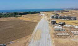 Van’da 30 metrelik genişliğindeki yol 20 metreye düşürüldü!