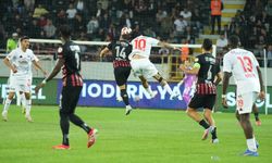 Vanspor, lider Çorum FK'ya çelme taktı! Çorum'un galibiyet serisi son buldu