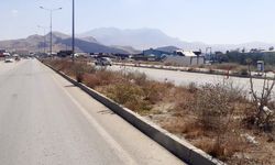 Van’da utandıran manzara! TOKİ Yolu ve Düzyol bakıma hasret