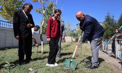 Van’da ‘Yeşil Vatan’ projesi kapsamında fidan dikildi