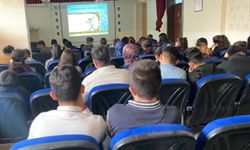 Van Gölü farkındalığı için lise öğrencileri ‘mavi kalsın’ dedi