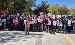 Van YYÜ’de Aksa Tufanı’nın ikinci yıl dönümü dolayısıyla yürüyüş düzenlendi