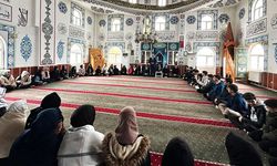 Van’da öğrenciler cami buluşmasında bir araya geldi