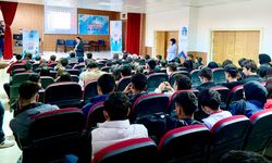 Van’da öğrencilere yönelik bağımlılıkla mücadele semineri