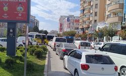 Van'ın Maraş ve Sıhke Caddesi’nde trafik kilitlendi!