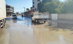 Van’ın göbeğinde su israfı! Günlerdir onarılmayan patlak tepki çekiyor