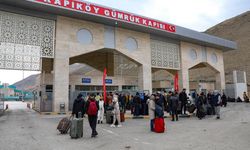Van Kapıköy Sınır Kapısı’nda giriş-çıkış mağduriyeti