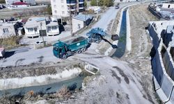 DSİ 17. Van Bölge Müdürlüğü ekipleri Süphan Mahallesi’nde çalışma yürüttü