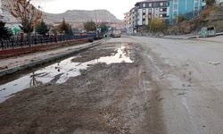 Akköprü Parkı’nda yol çalışması tepki çekiyor! Altyapı yok, kaldırım yok