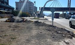 Van Adalet Sarayı karşısındaki kaldırım tepki çekti