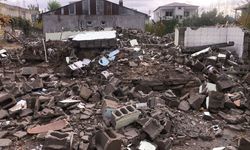 İpekyolu’nda metruk yapılar bir bir yıktırıldı