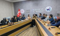 Müdür Tosun, göz hastalıkları kliniği ile istişare toplantısı gerçekleştirdi