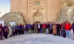 Van Gölü Aktivistleri, Gürpınar’da tarihe yolculuk yaptı