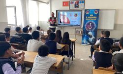 Van Jandarma’dan öğrencilere siber farkındalık eğitimi