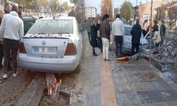 Van’da trafik kazası! Epilepsi krizi geçiren sürücü ağaca çarptı