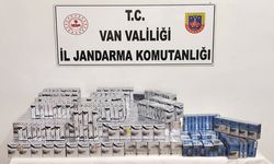 Van’da yol kontrolünde çok sayıda kaçak sigara ele geçirildi