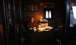 Eski Van Caddesi esnafı mağdur: Günde 15 defa kesinti yaşanıyor