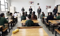 Kaymakam Bakan’dan Recep Tayyip Erdoğan Ortaokulu’na ziyaret