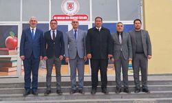 Nurses, Türkiye Yardımsevenler Derneği Anadolu Lisesi’ni ziyaret etti