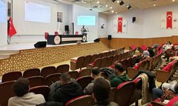 Van’da aile hekimlerine yönelik bağışıklama telafi eğitimi düzenlendi