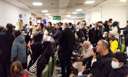 Van’da hastaneler doldu taştı! Vatandaşlar saatlerce muayene sırası bekliyor
