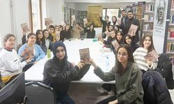 Van’da kitap tahlili buluşmasında mürebbiye okundu